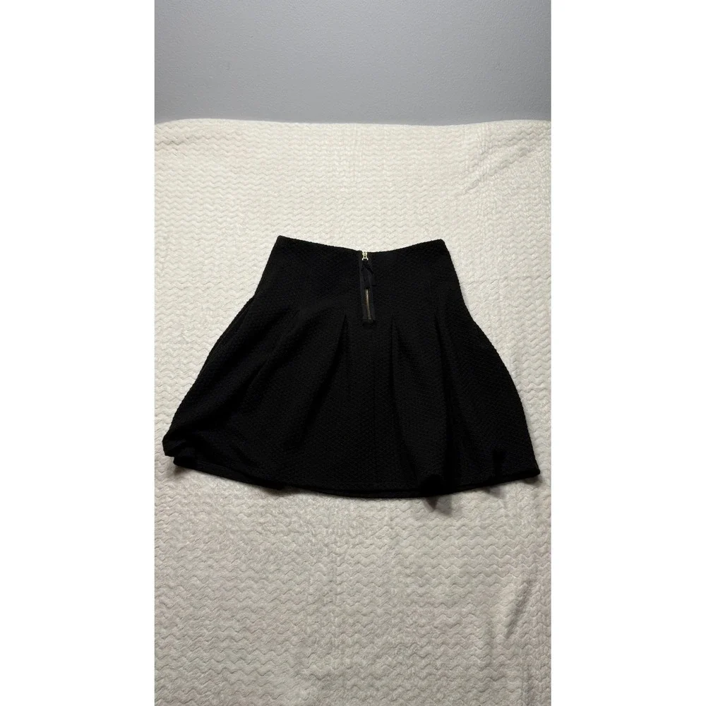 Maeve Black Textured Diamond Matelasse Pleated Mini Skirt Size 2 High Waist